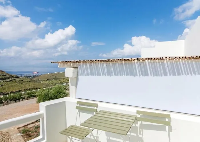 Rockaine Echoes * Tínos