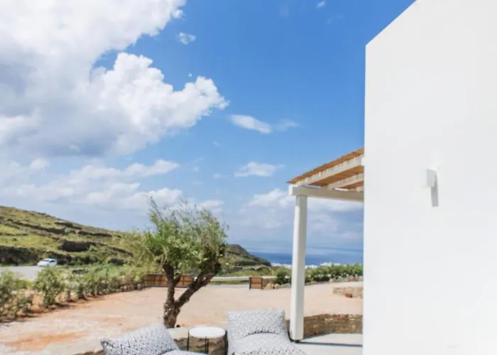 Vila Rockaine Echoes