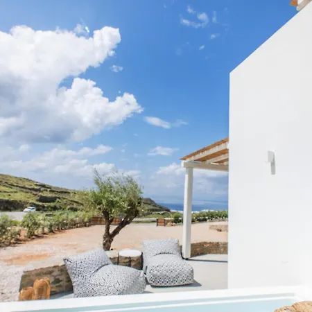 Villa Rockaine Echoes